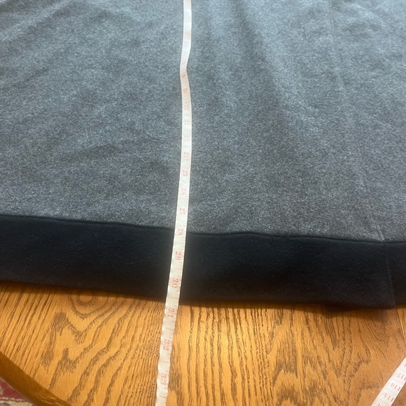 Jones NY Vintage 80’s-‘90’s Women’s Gray Wool Cape Poncho One Size Black Trim - Picture 3 of 8